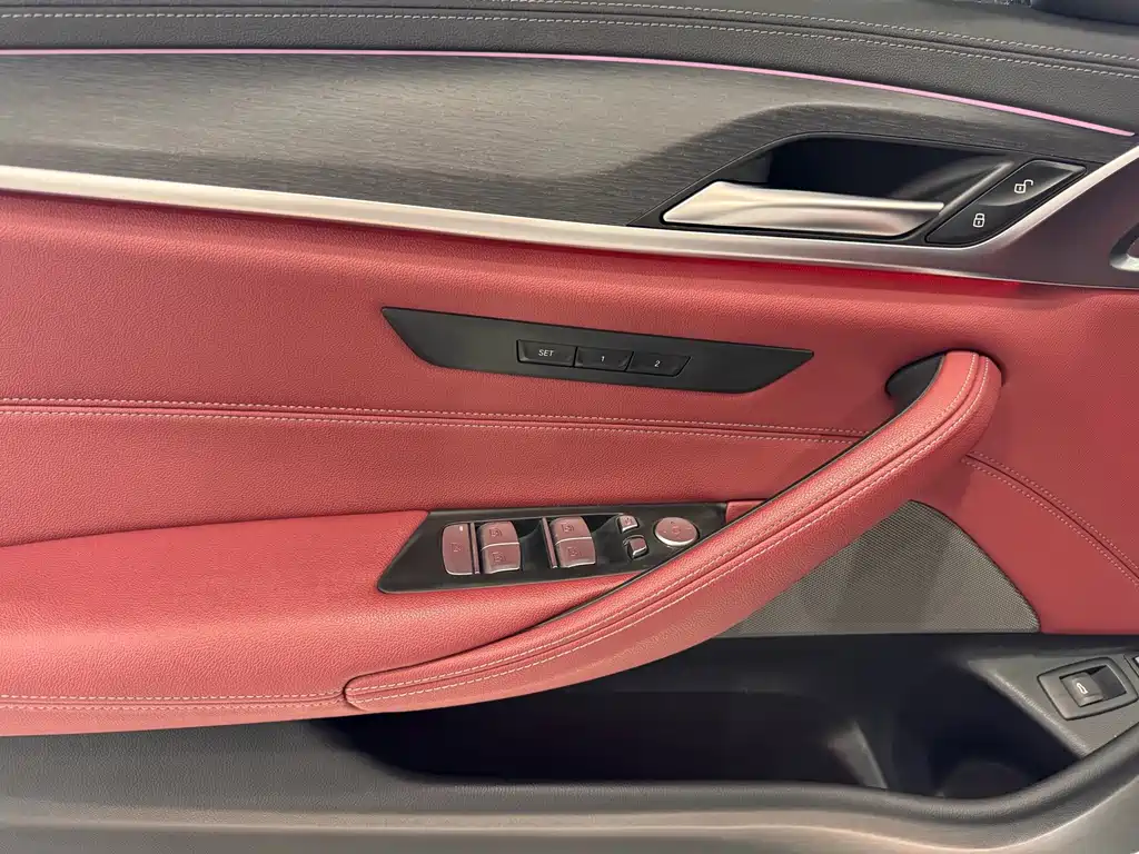 BMW 5 Series New Energy — фото 8