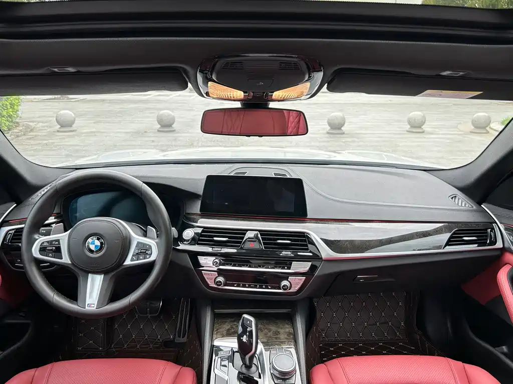 BMW 5 Series — фото 11