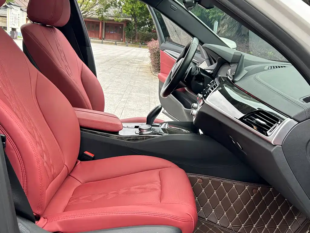 BMW 5 Series — фото 16