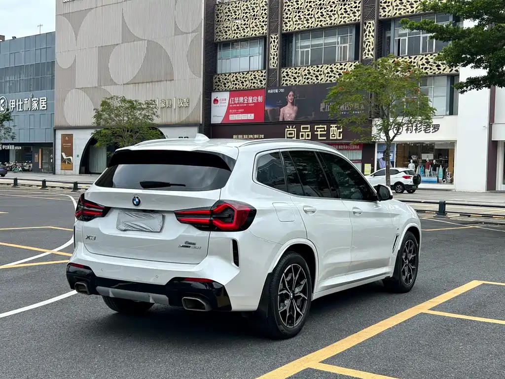 BMW X3 — фото 10
