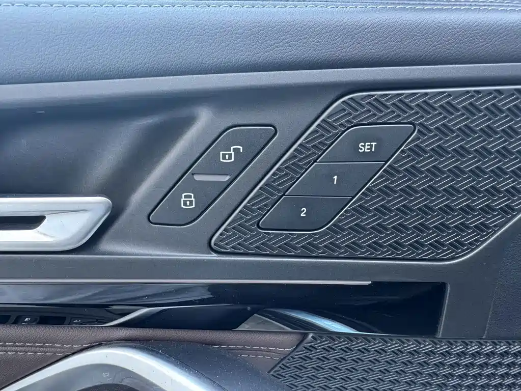 BMW X1 — фото 17