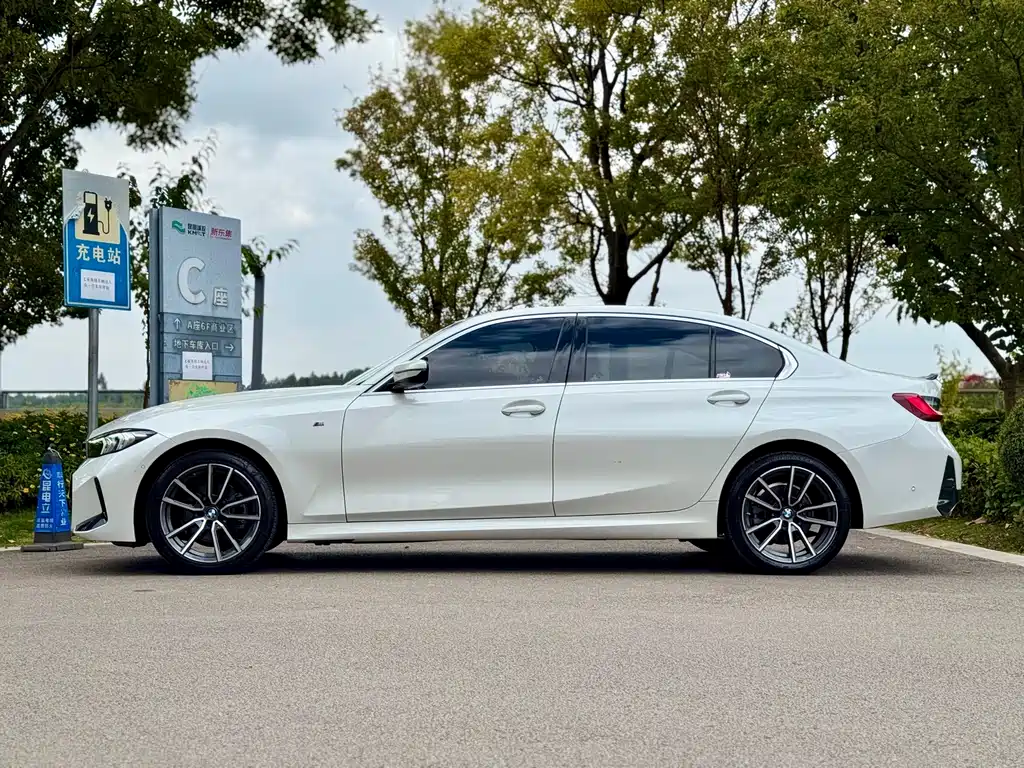BMW 3 Series — фото 10