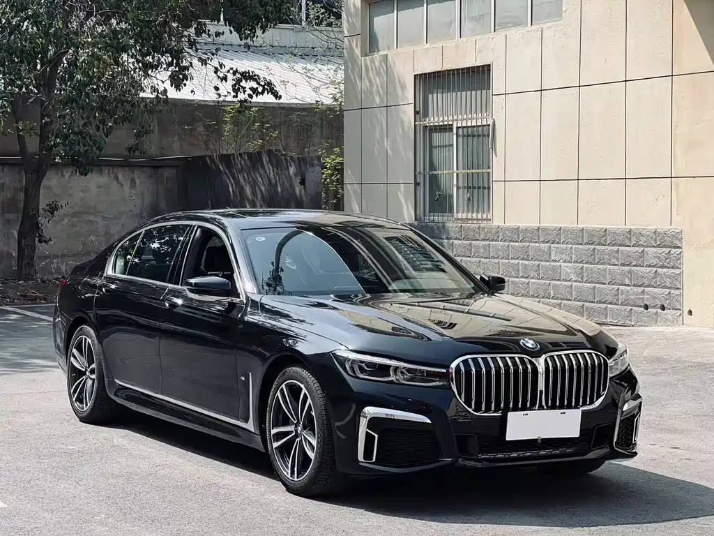 BMW 7 Series — фото 3