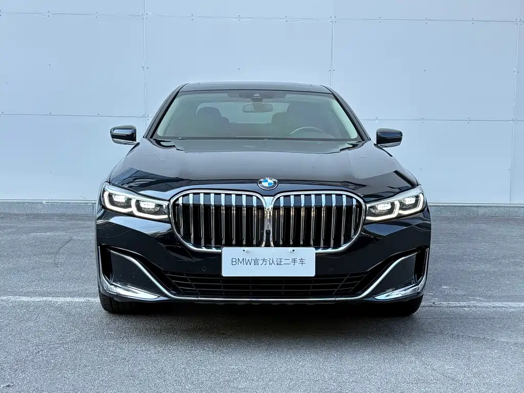 BMW 7 Series — фото 2