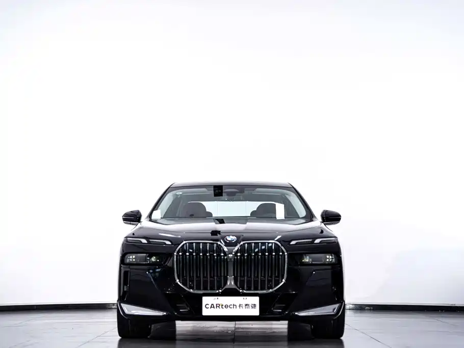 BMW 7 Series — фото 4