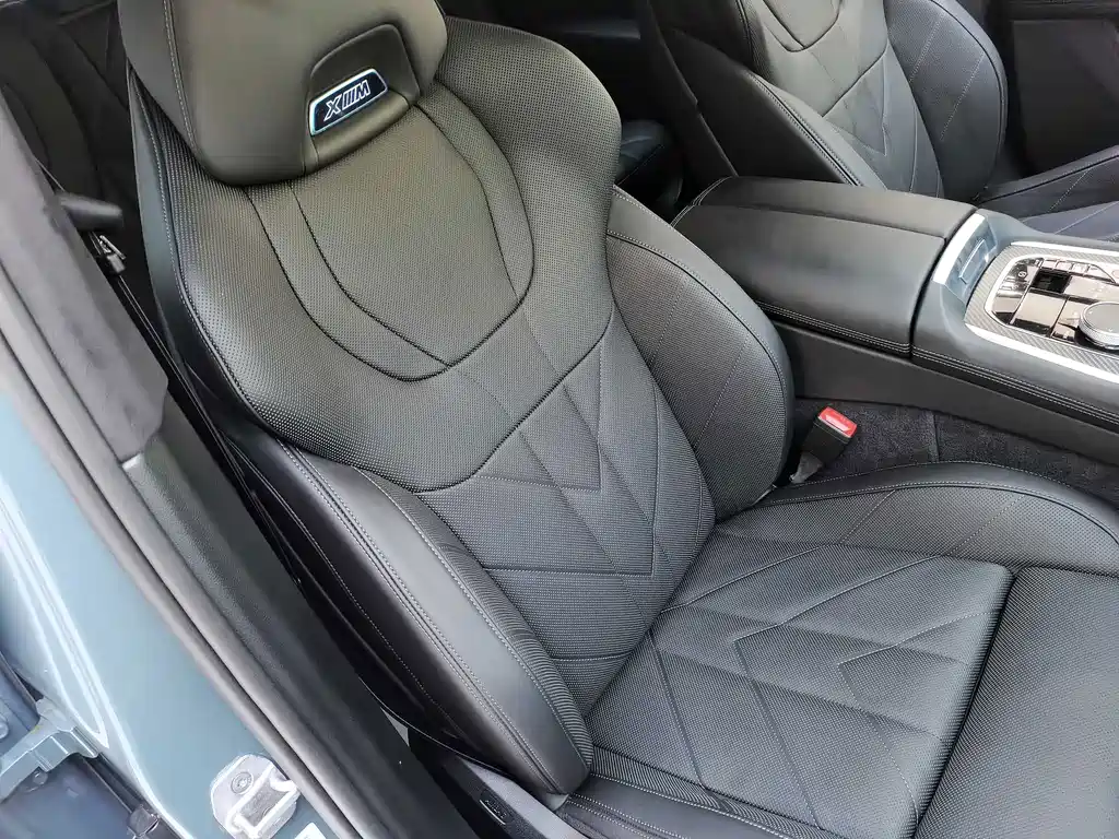 BMW XM — фото 15