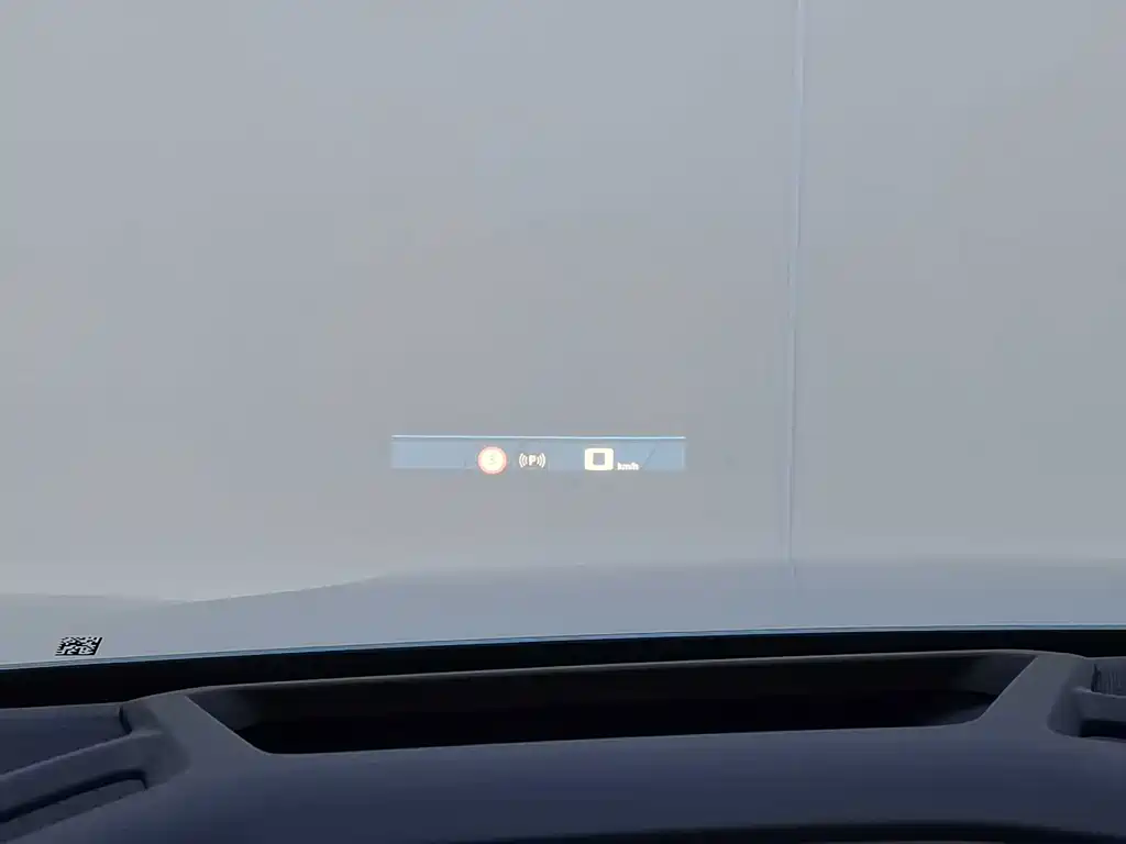 BMW XM — фото 25