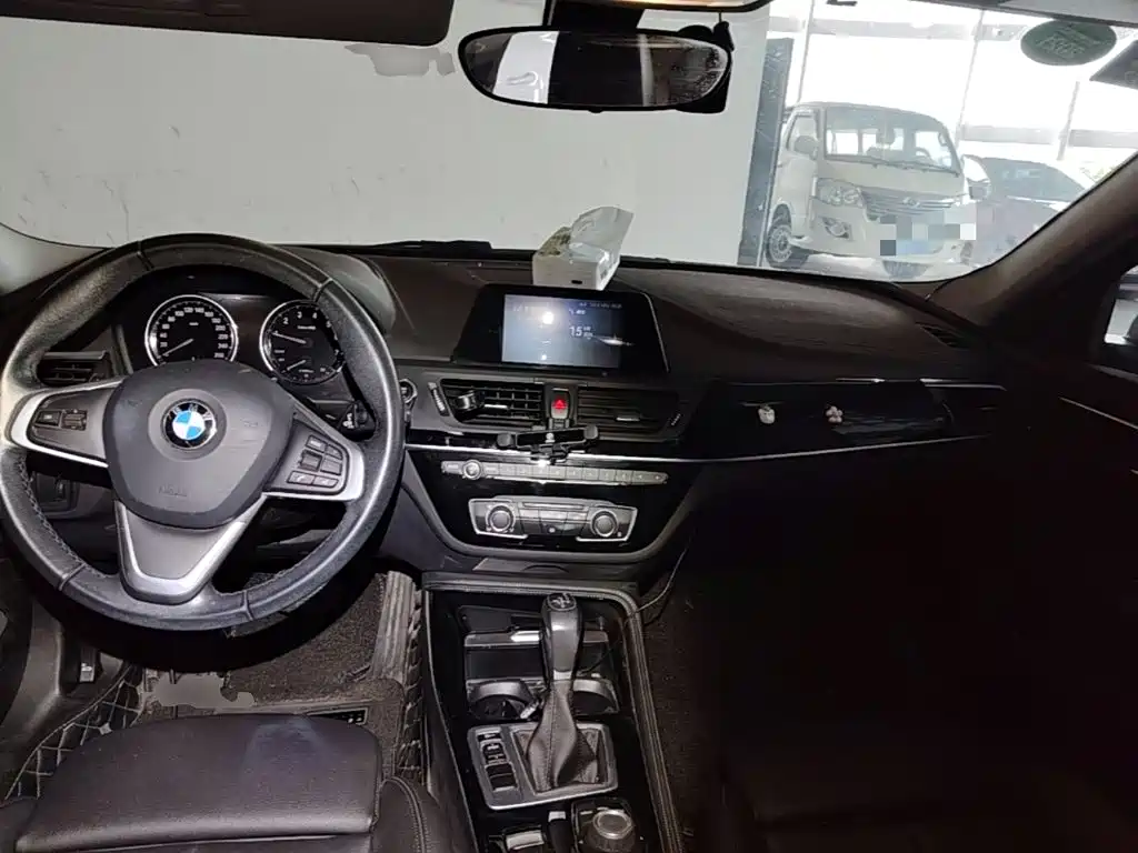 BMW 1 Series — фото 10