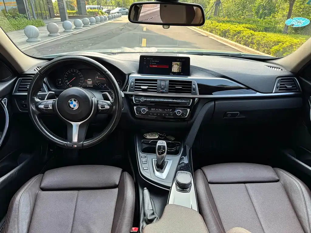 BMW 3 Series — фото 14