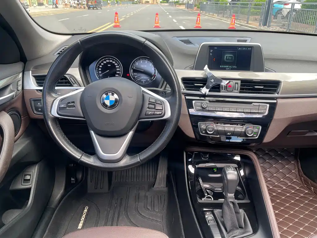 BMW X1 — фото 17