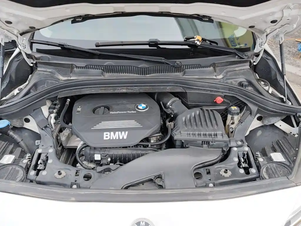 BMW 2 Series Active Tourer — фото 20