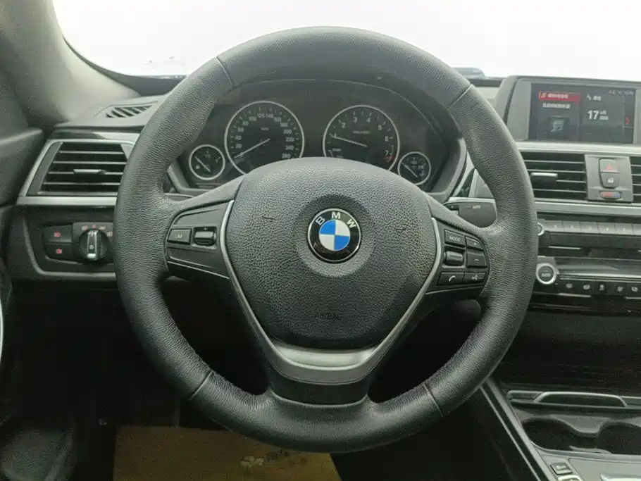 BMW 3 Series GT — фото 15