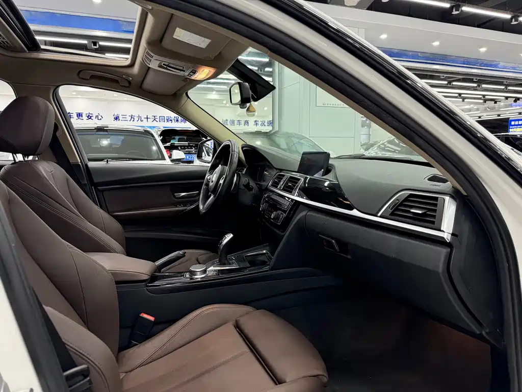 BMW 3 Series — фото 10