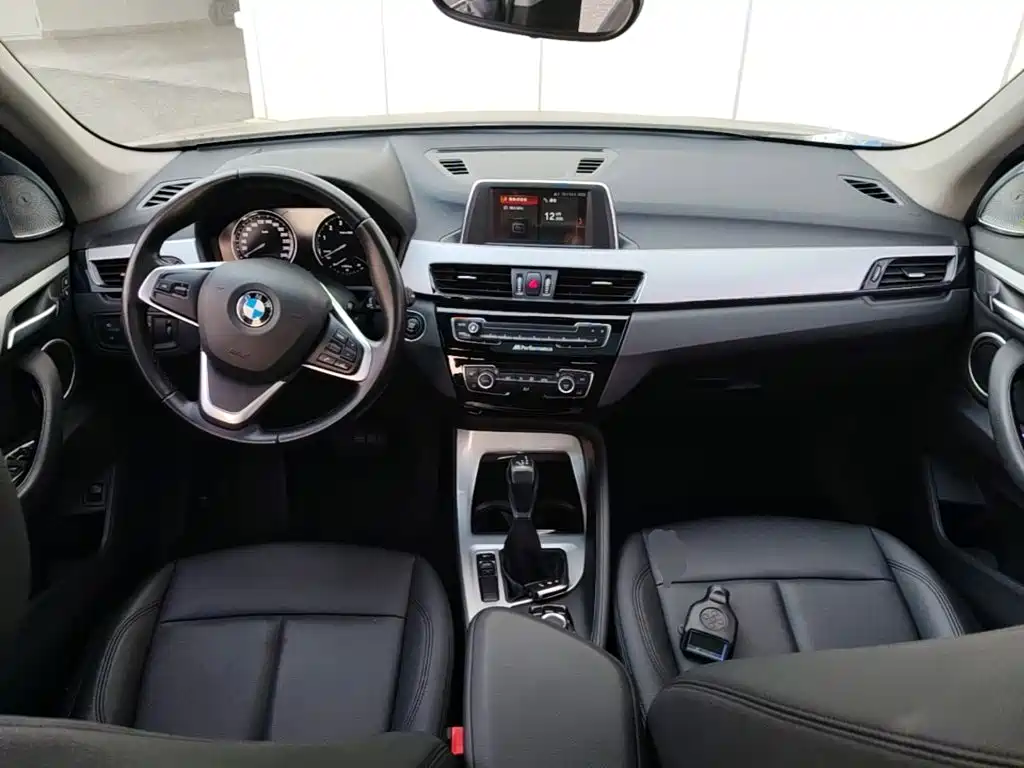 BMW X1 — фото 14