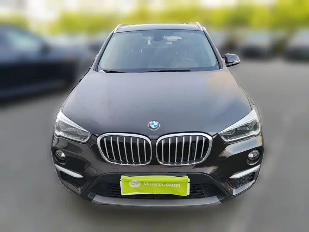 BMW X1 — фото 5