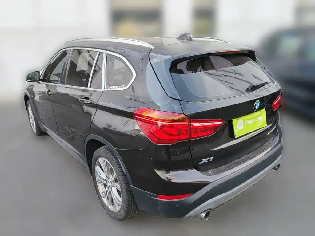 BMW X1 — фото 7