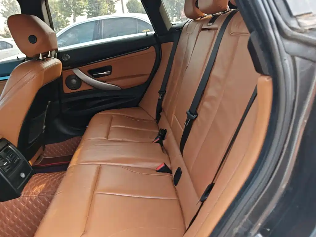 BMW 3 Series GT — фото 17