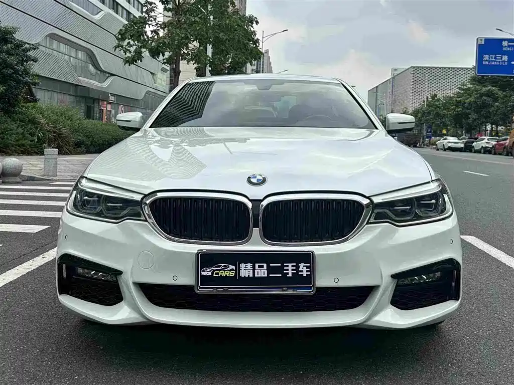 BMW 5 Series — фото 2
