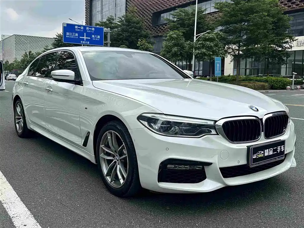 BMW 5 Series — фото 3