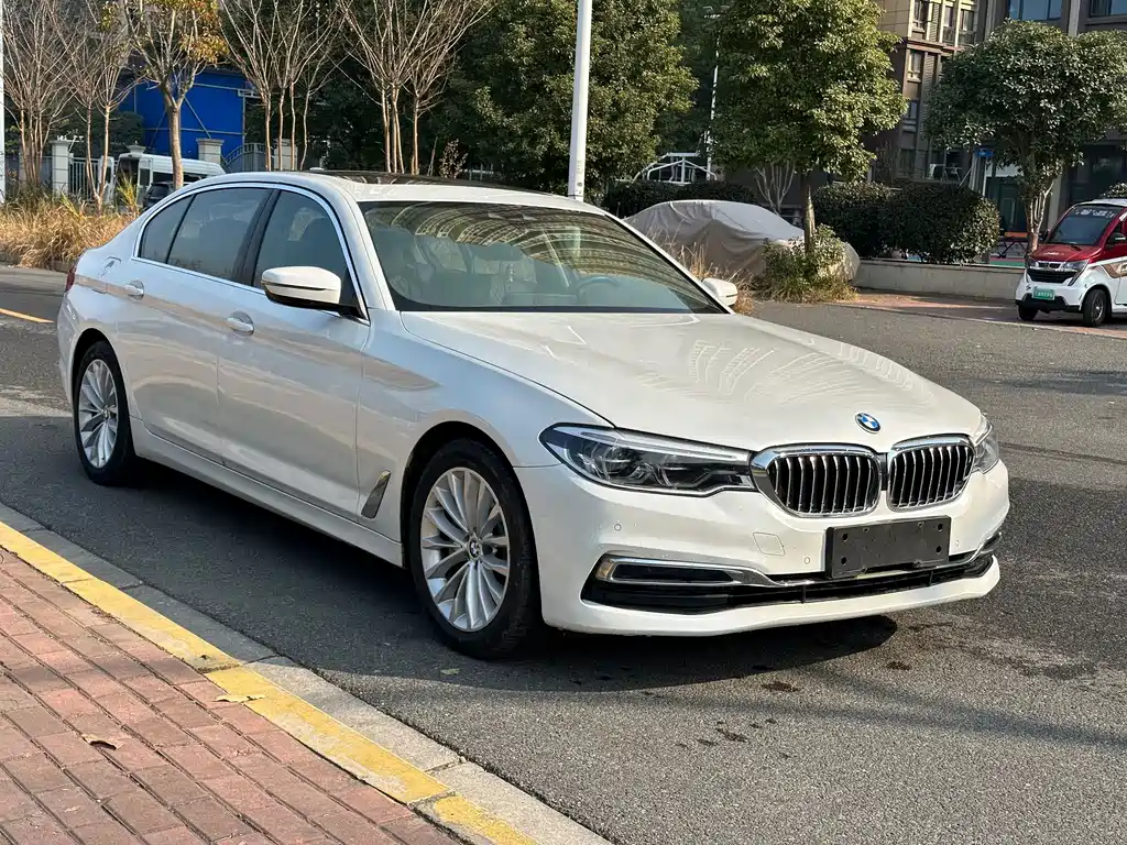 BMW 5 Series New Energy — фото 3