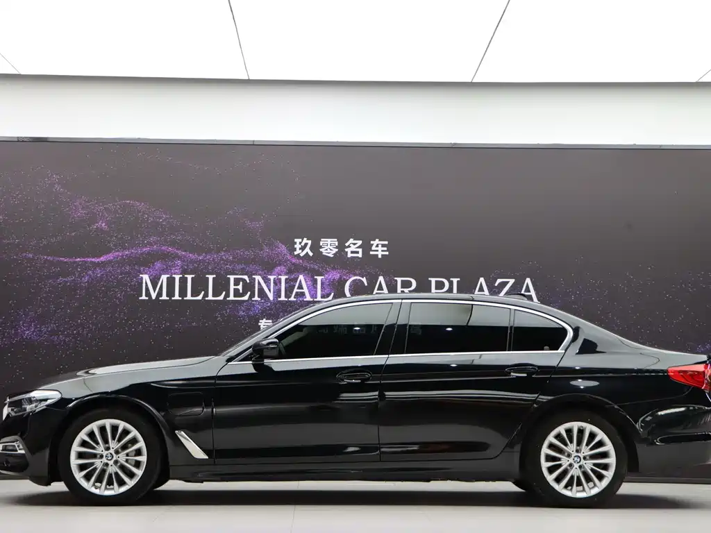 BMW 5 Series New Energy — фото 25