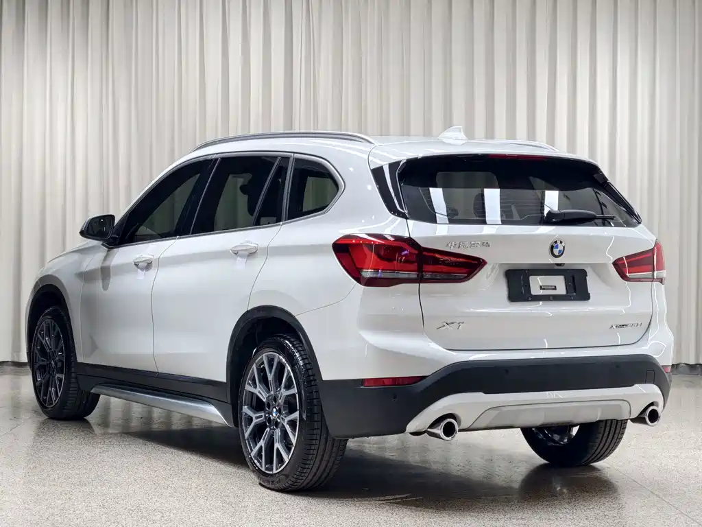 BMW X1 — фото 4