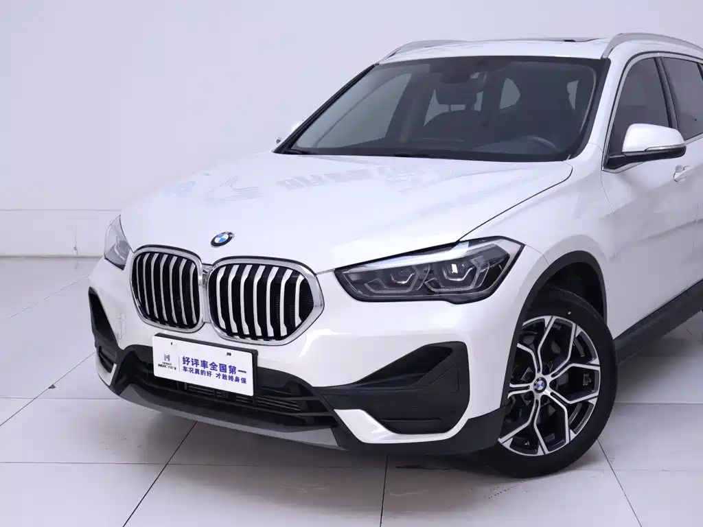 BMW X1 — фото 3
