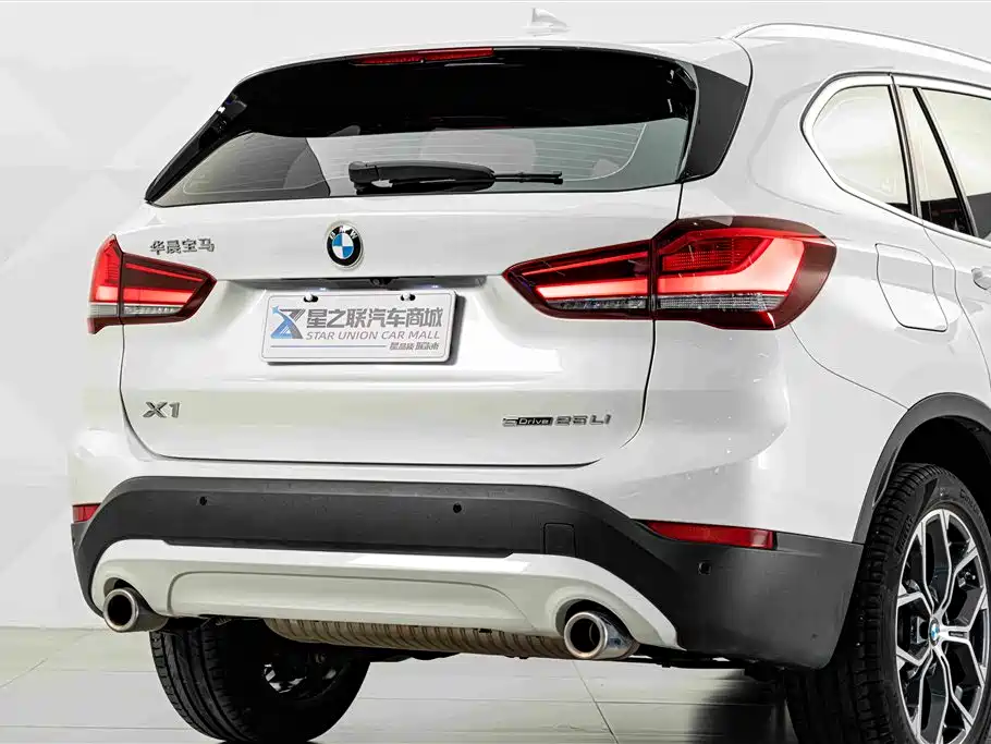 BMW X1 — фото 7