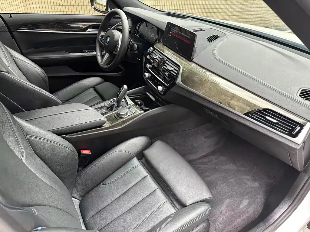BMW 6 Series GT — фото 7