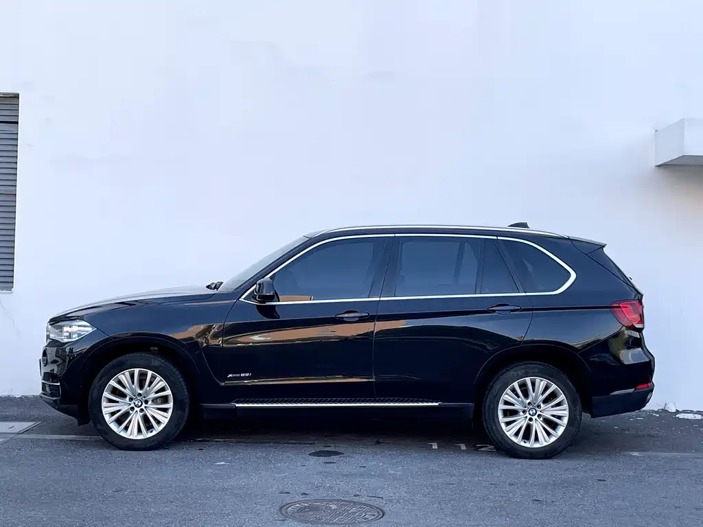 BMW X5 (Import) — фото 3
