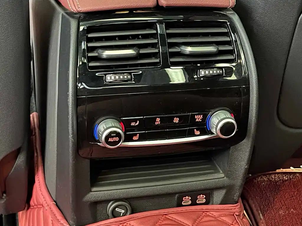 BMW 5 Series New Energy — фото 14