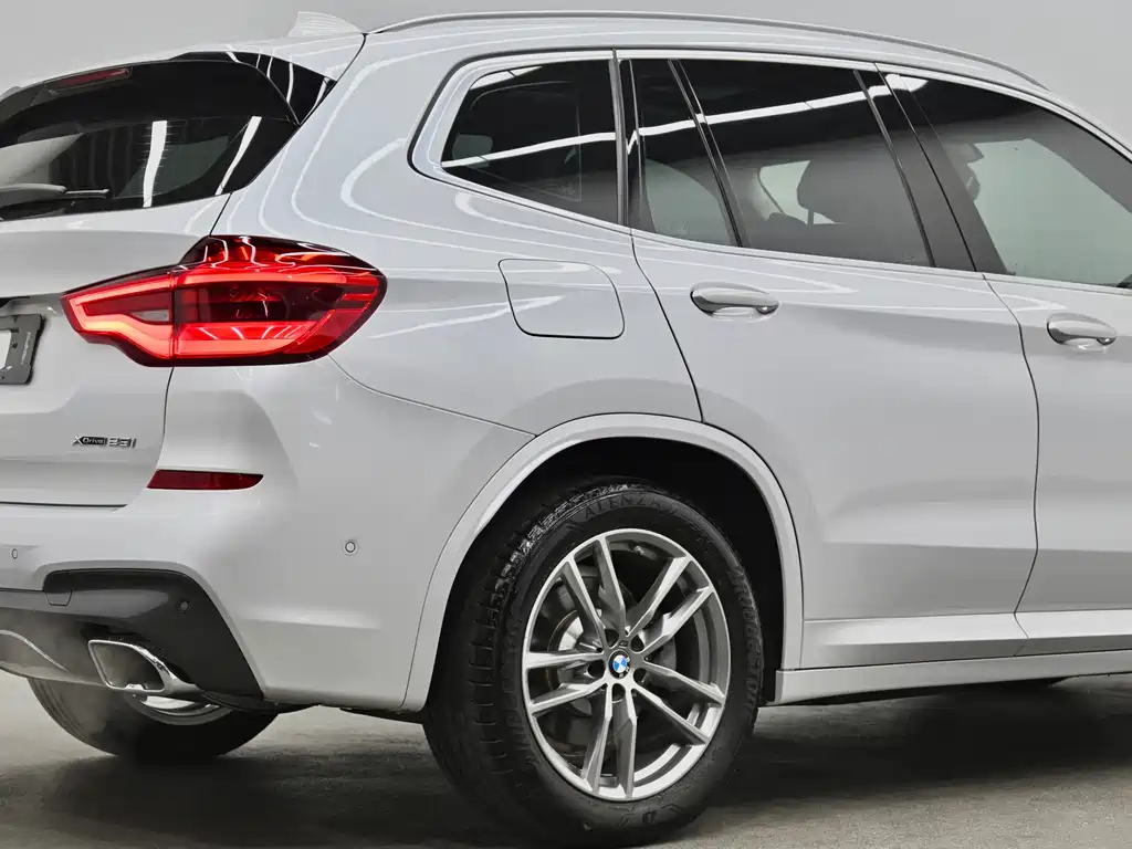 BMW X3 — фото 33