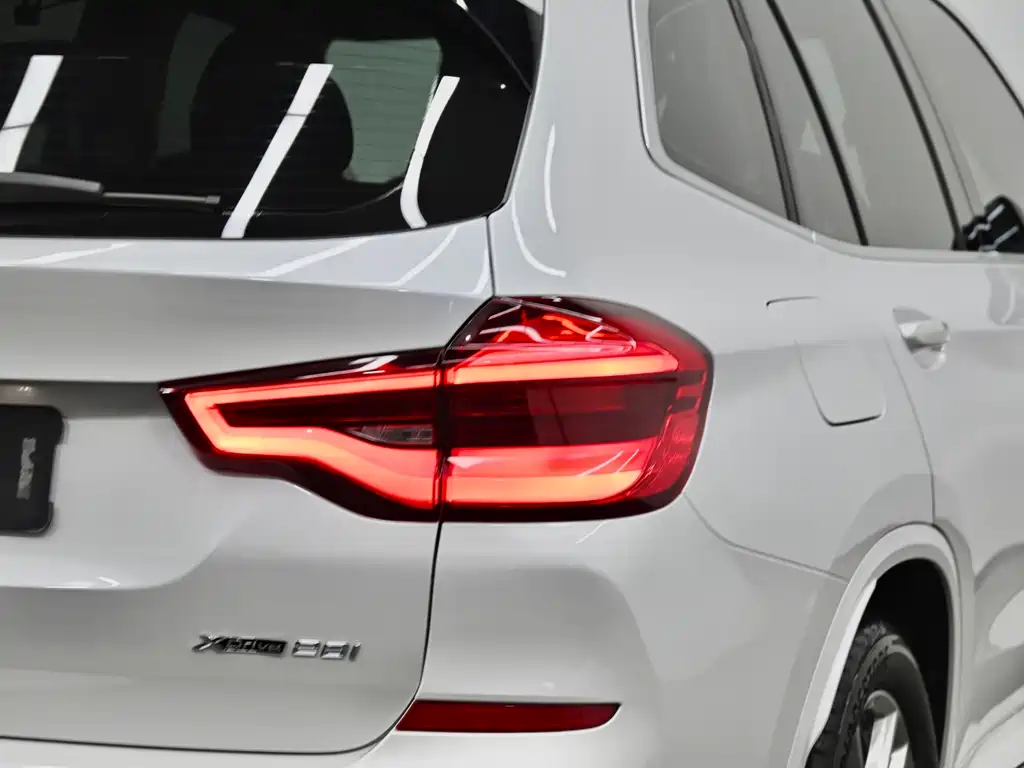 BMW X3 — фото 34