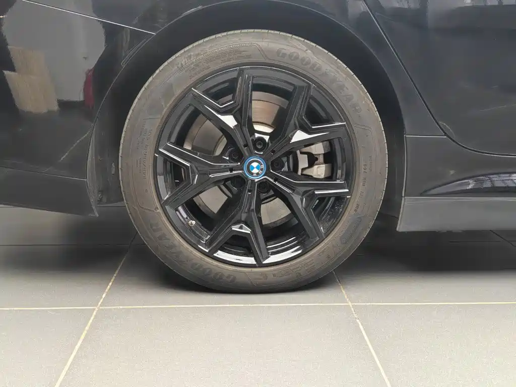 BMW i3 — фото 14