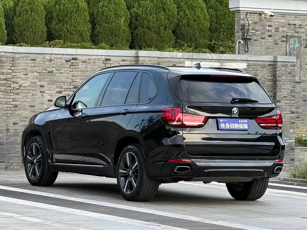 BMW X5 (Import) — фото 3