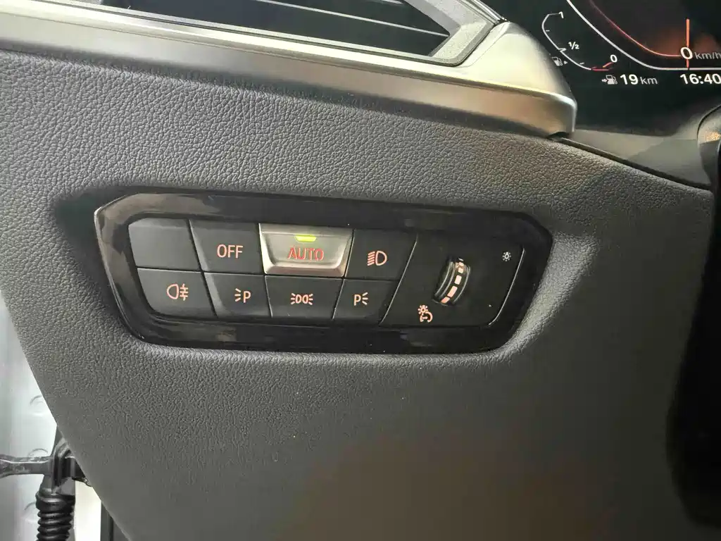 BMW 3 Series — фото 10