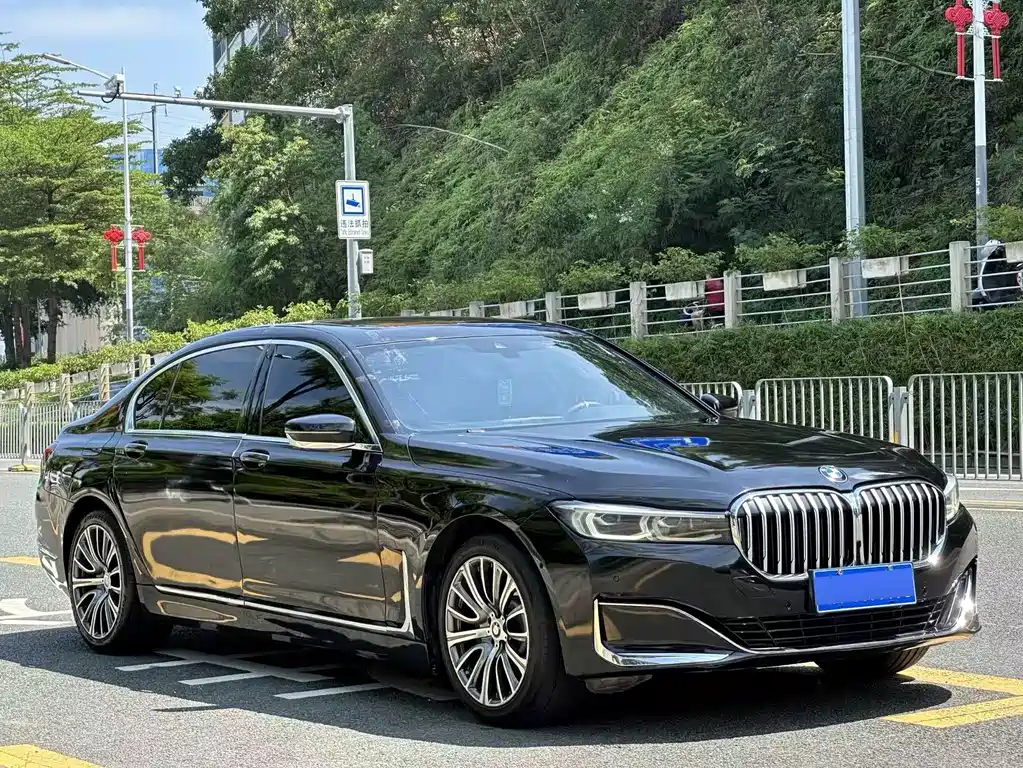 BMW 7 Series — фото 4