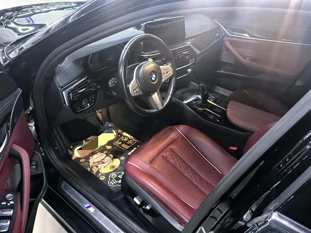 BMW 5 Series — фото 4