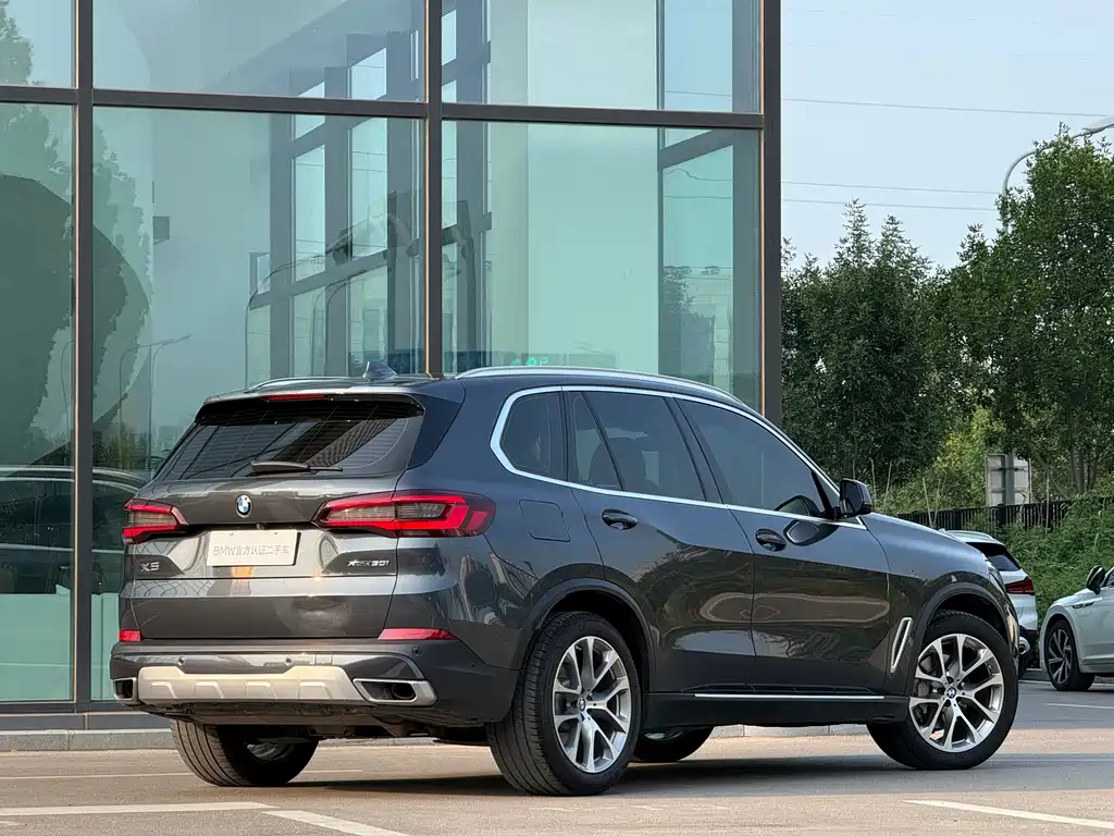 BMW X5 (Import) — фото 23