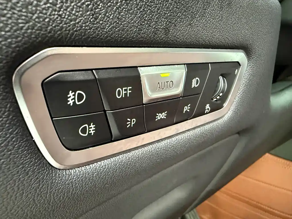 BMW X5 (Import) — фото 7
