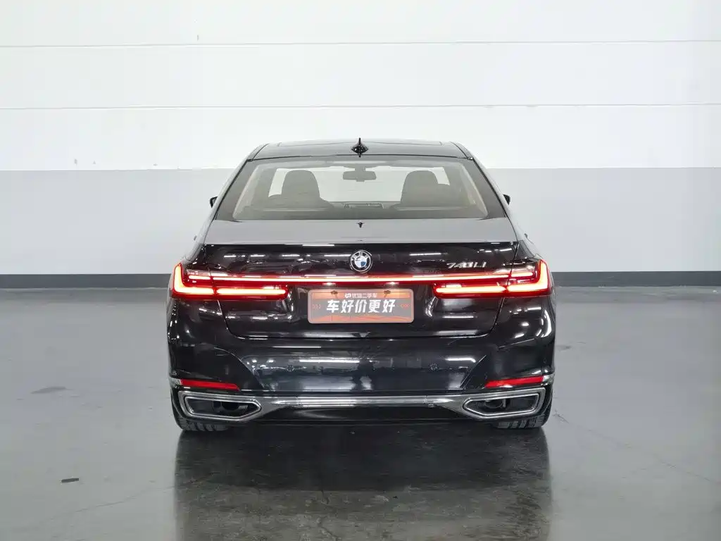 BMW 7 Series — фото 4