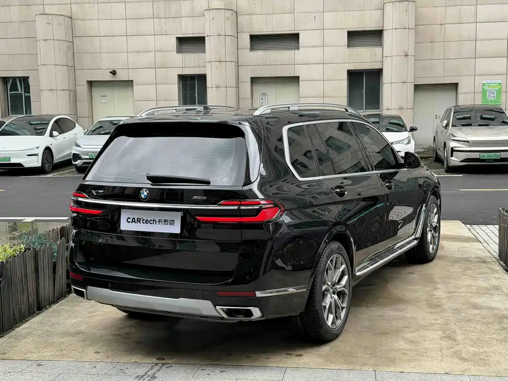 BMW X7 — фото 4