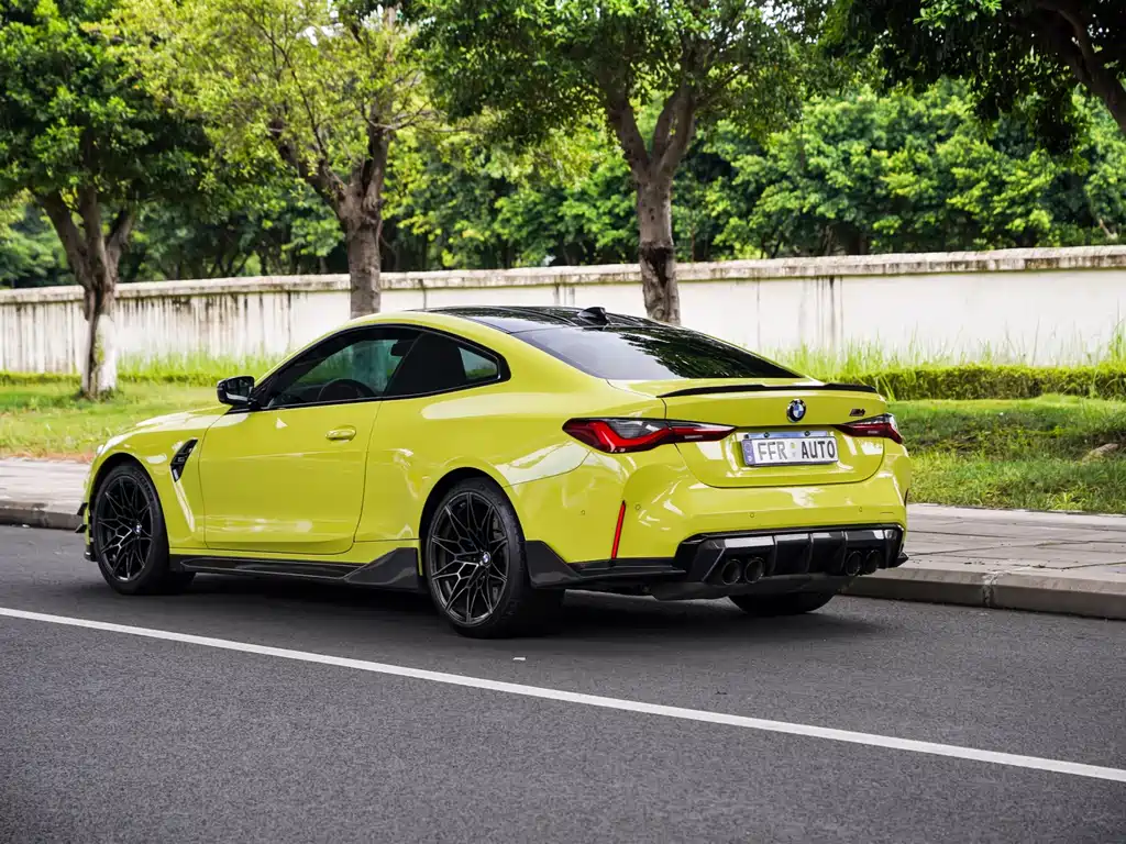 BMW M4 — фото 3