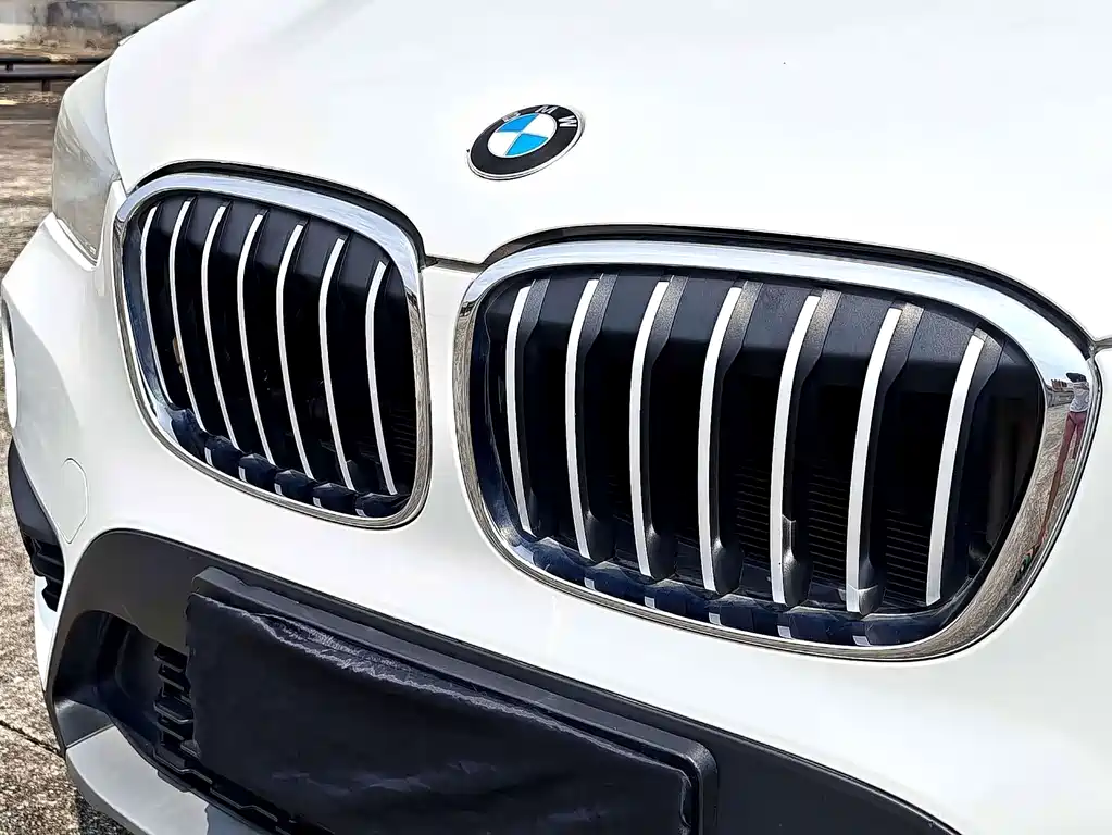 BMW X1 — фото 4