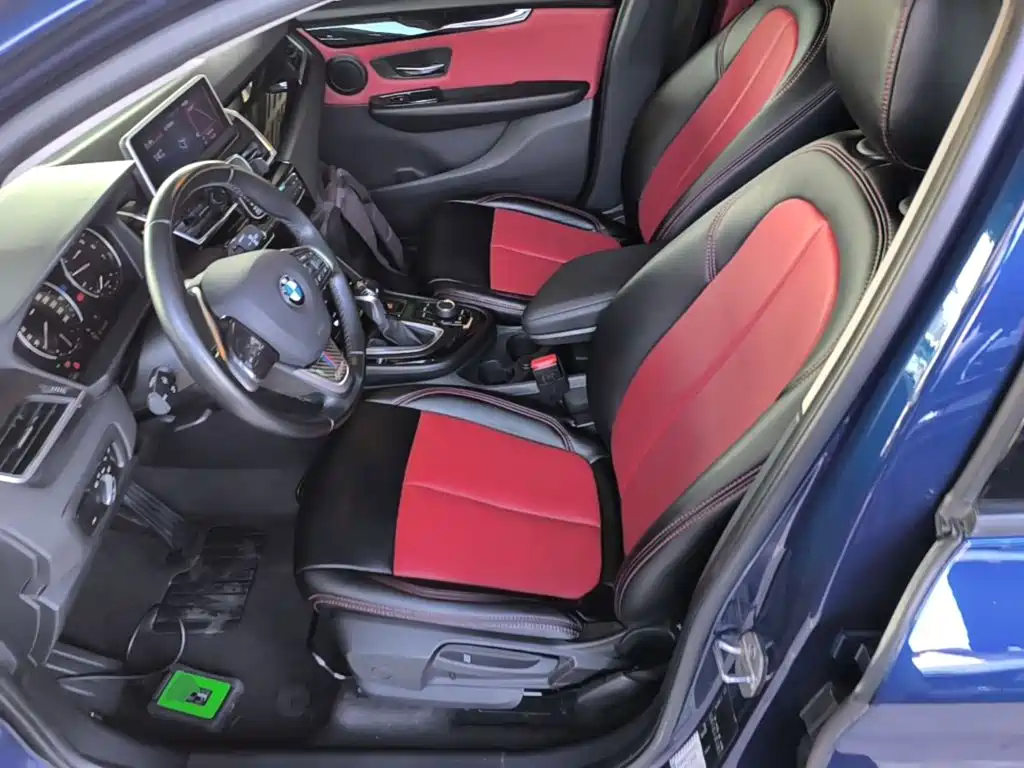 BMW 2 Series Active Tourer — фото 15