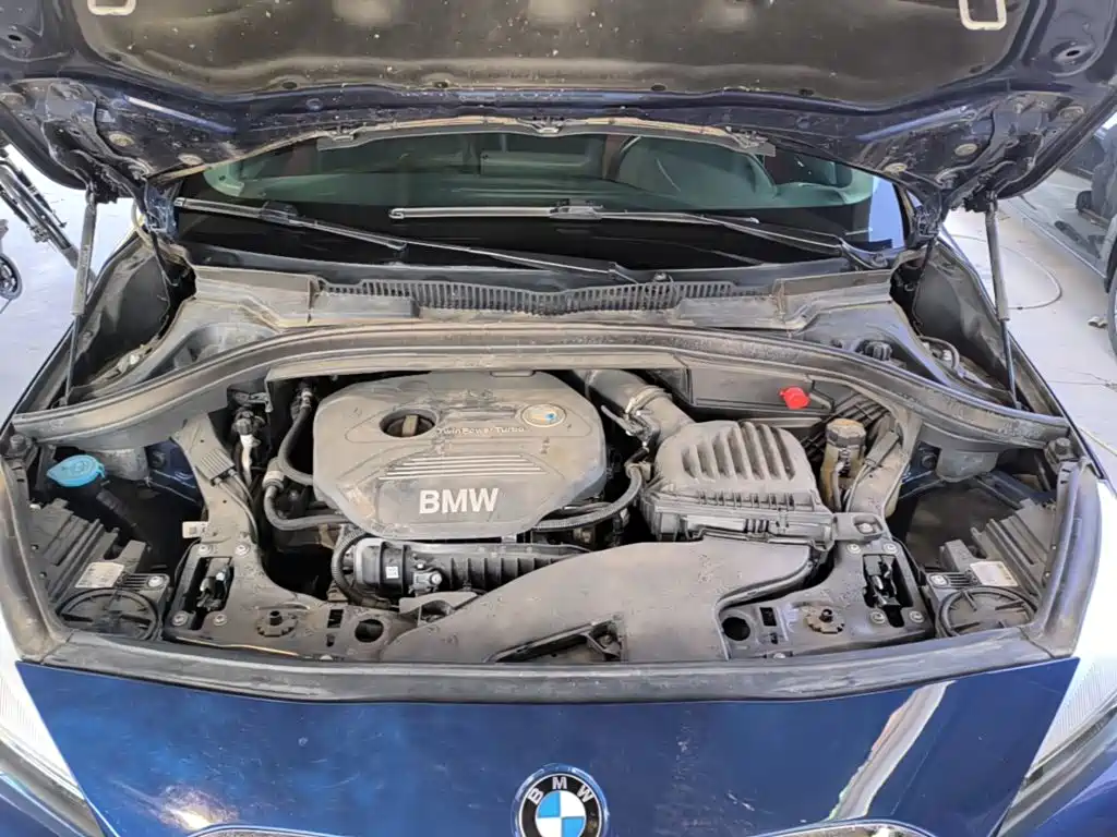 BMW 2 Series Active Tourer — фото 20