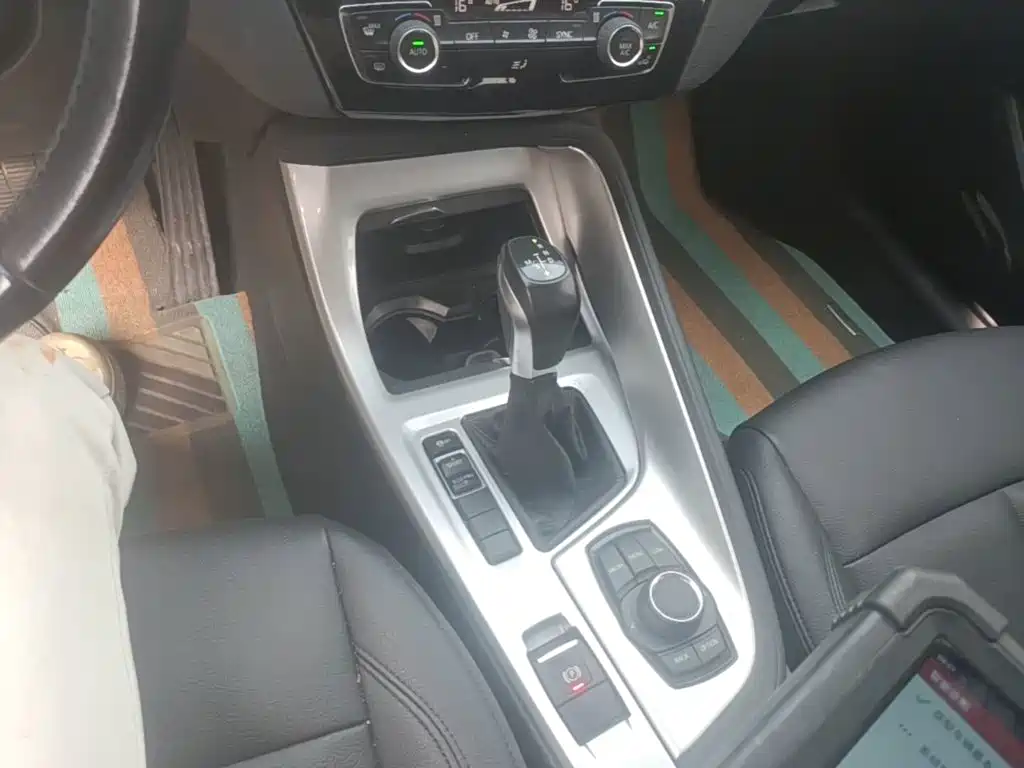 BMW X1 — фото 14