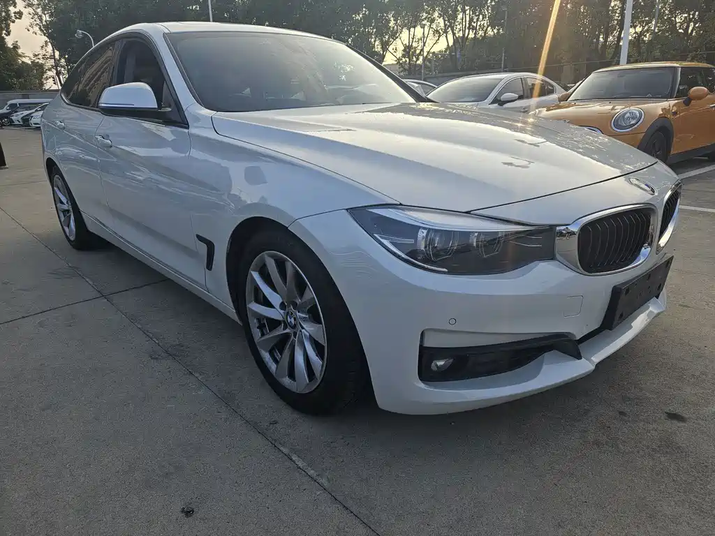 BMW 3 Series GT — фото 3