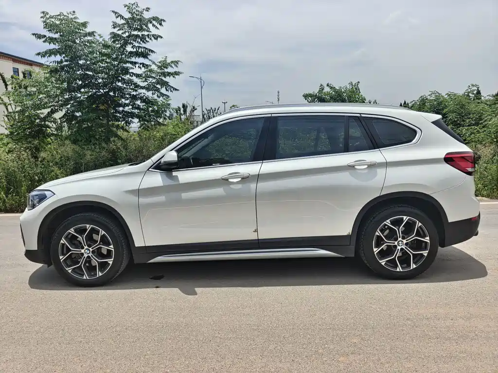 BMW X1 — фото 3