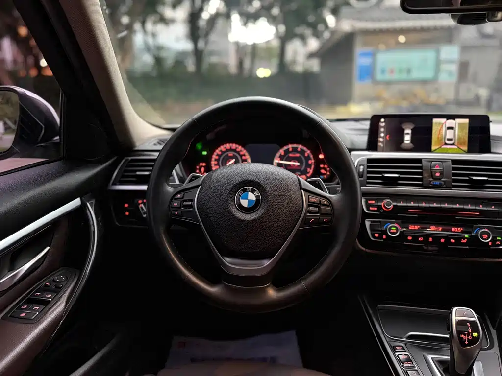 BMW 3 Series — фото 14